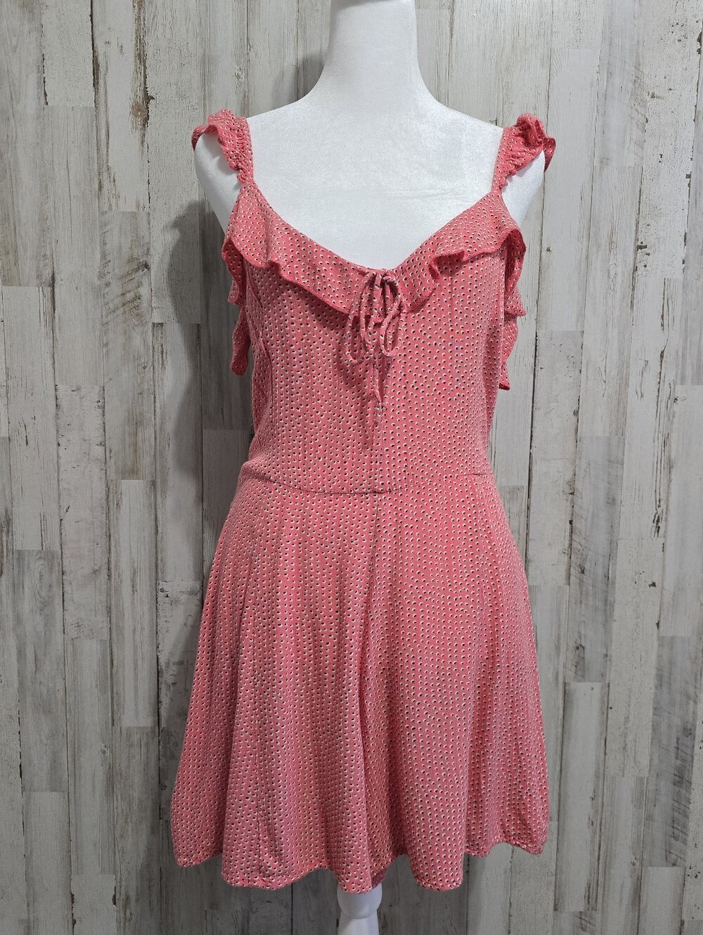 Billabong Flirty Free Coral Pink Dot Print Rayon Playsuit Romper Size Medium